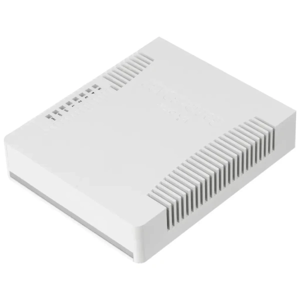 Роутер MIKROTIK hEX PoE,  4 LAN,  1xUSB, 1xSFP, белый [rb960pgs]